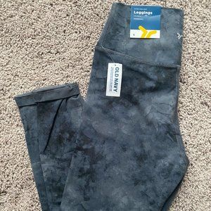 Old Navy Active Leggings (Grey Patterned)